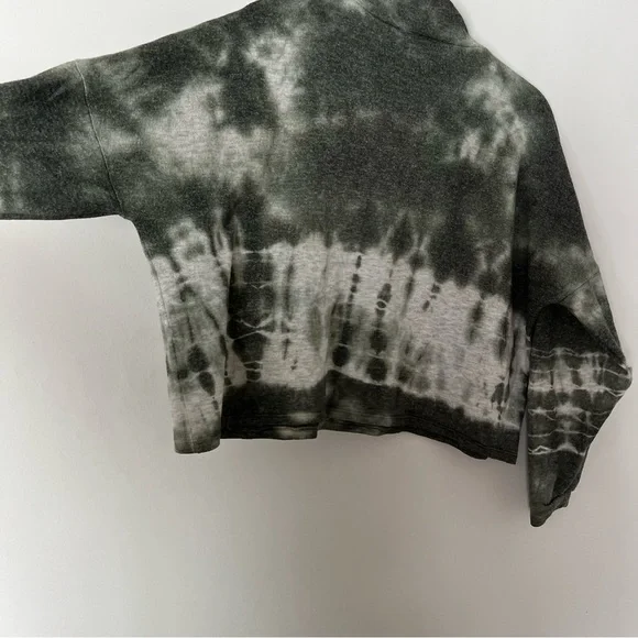 Anthropologie Dantelle Boxy Cropped Tie Dye Long Sleeve - Picture 4 of 9